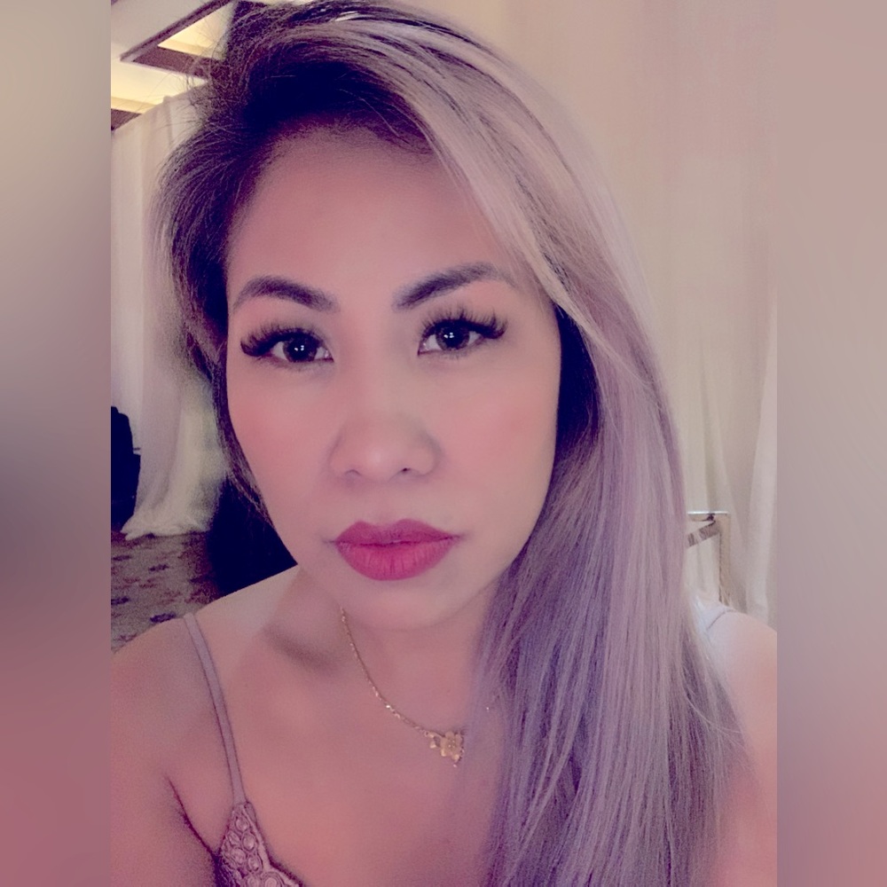 Meet your Posher, Debbie